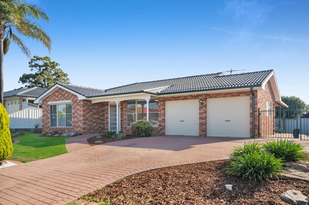 25 Chalcedony St, Eagle Vale, NSW 2558