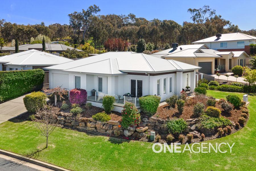 1/51 BRINDABELLA DR, TATTON, NSW 2650