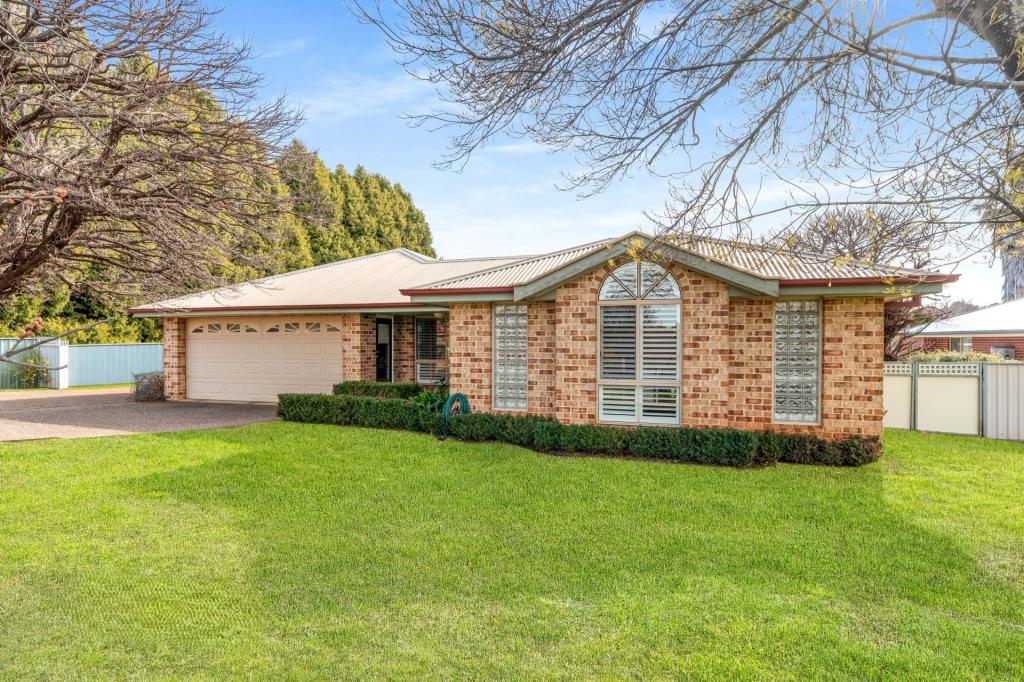 13 BEECH CRES, ORANGE, NSW 2800