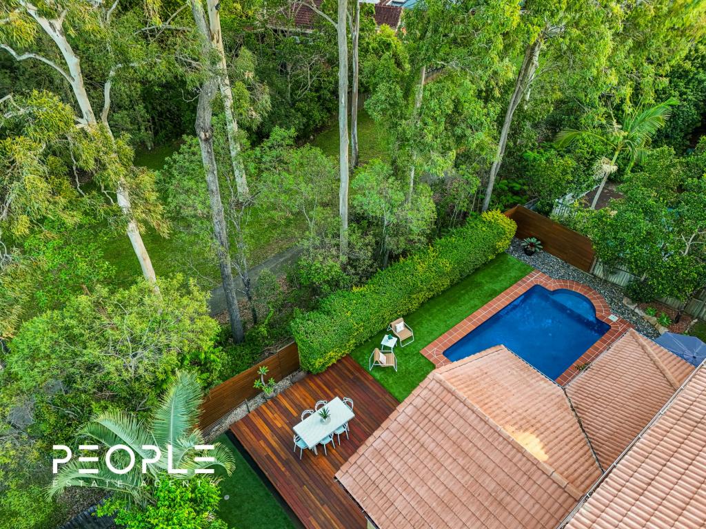 11 Hoop Pine Pl, Bridgeman Downs, QLD 4035