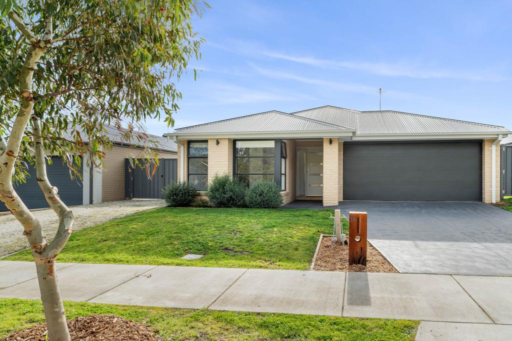 14 Eagle Ave, Cowes, VIC 3922