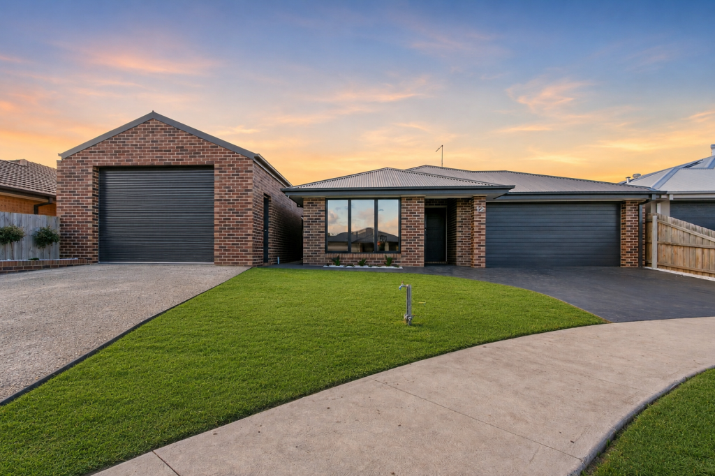 12 Ramon Cl, Yinnar, VIC 3869