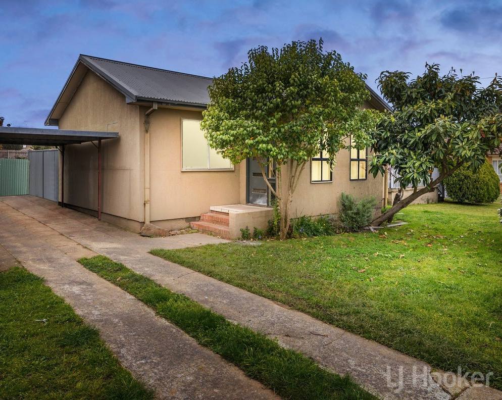 18 Waterloo St, Queanbeyan East, NSW 2620