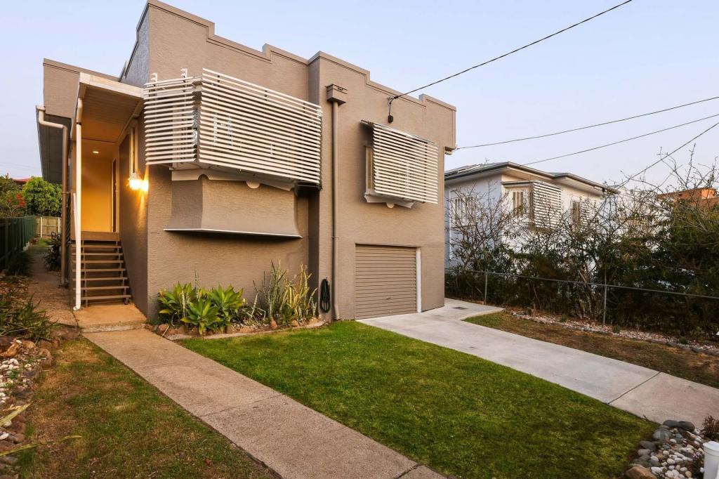 90 Cedar St, Greenslopes, QLD 4120