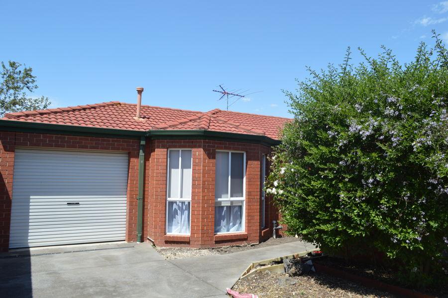 3/67 Rhodes Pde, Oak Park, VIC 3046