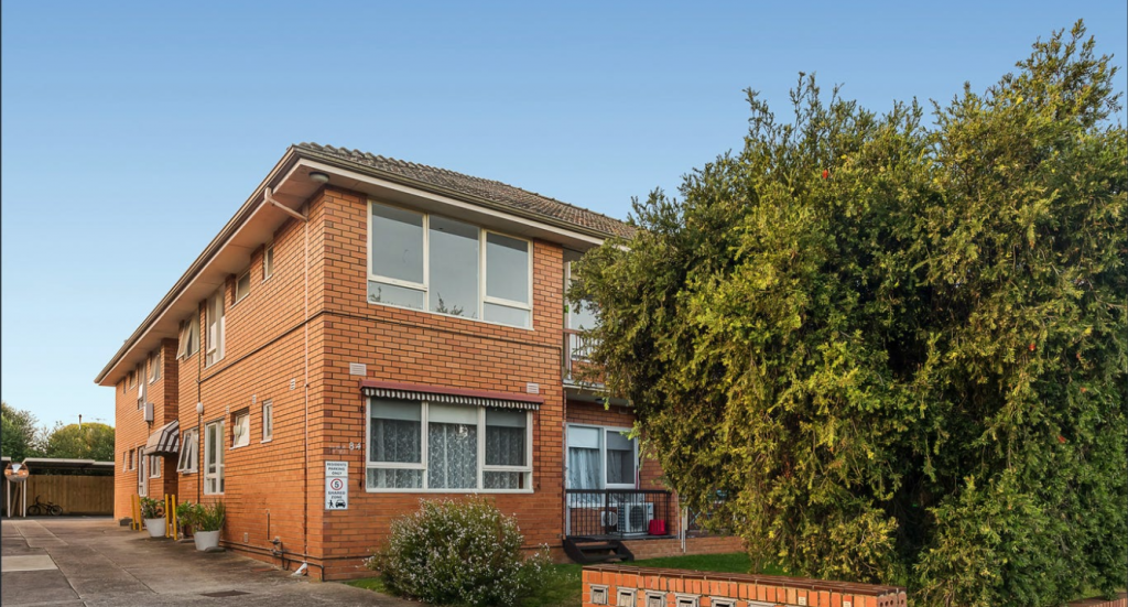 2/82 COORIGIL RD, CARNEGIE, VIC 3163