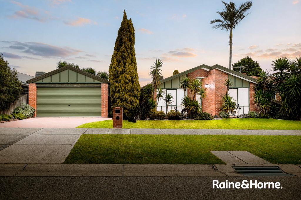 10 KIBO CT, CRANBOURNE NORTH, VIC 3977