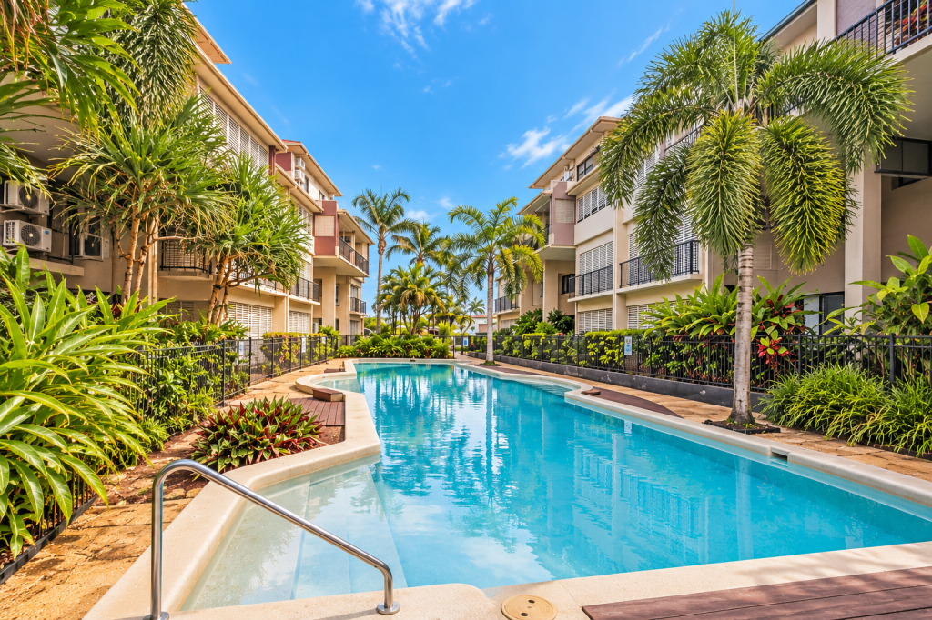 372/2-8 Rigg St, Woree, QLD 4868