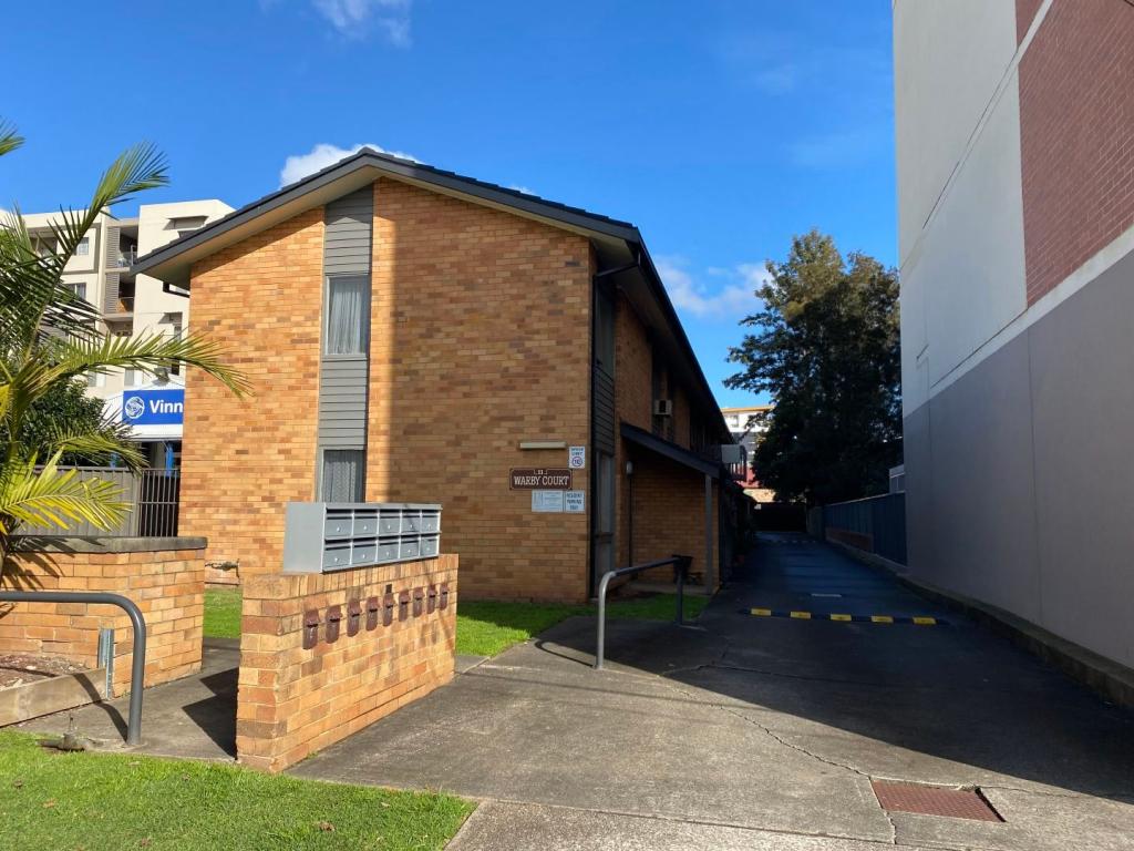 1/11 Warby St, Campbelltown, NSW 2560