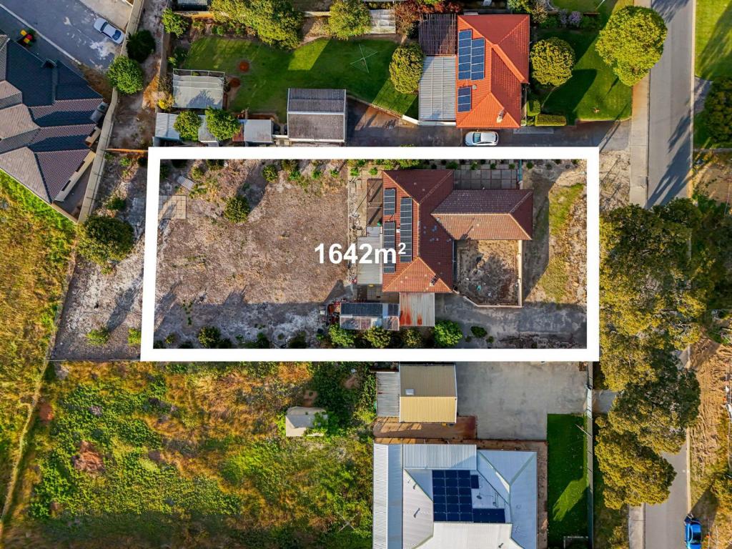 25 Lalor Rd, Kenwick, WA 6107