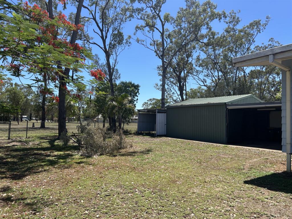 22 Hindle St, Middlemount, QLD 4746