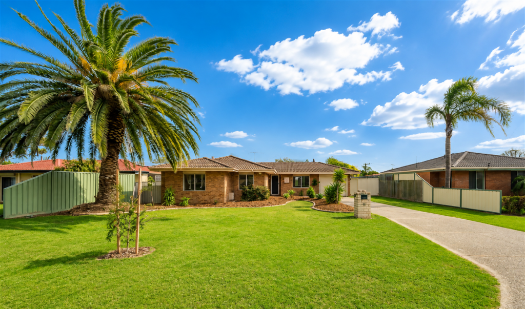 17 Goongarrie Dr, Waikiki, WA 6169