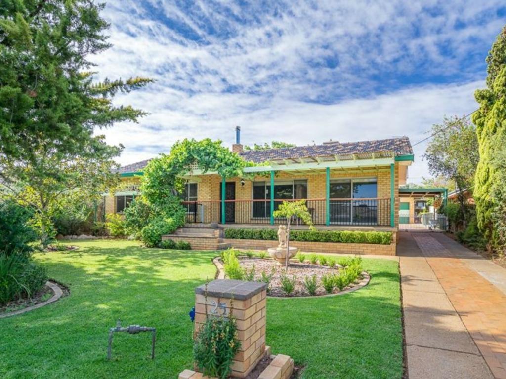 25 BANKSIA CRES, DUBBO, NSW 2830