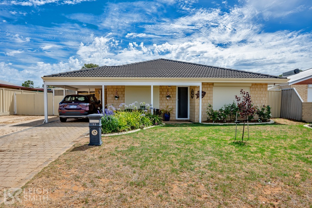 13 Appressa Pl, Greenfields, WA 6210