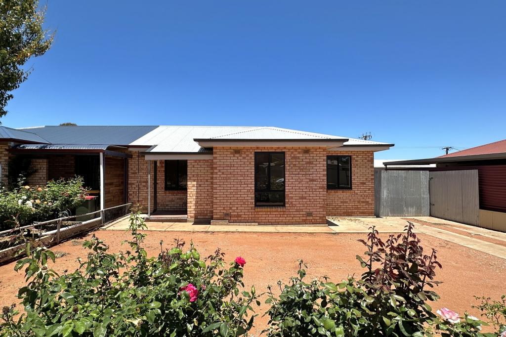 111 Charles Ave, Whyalla Norrie, SA 5608