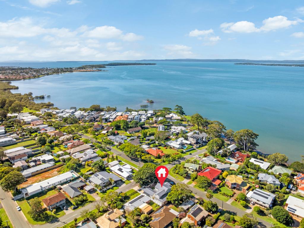 63 Broadwater Tce, Redland Bay, QLD 4165