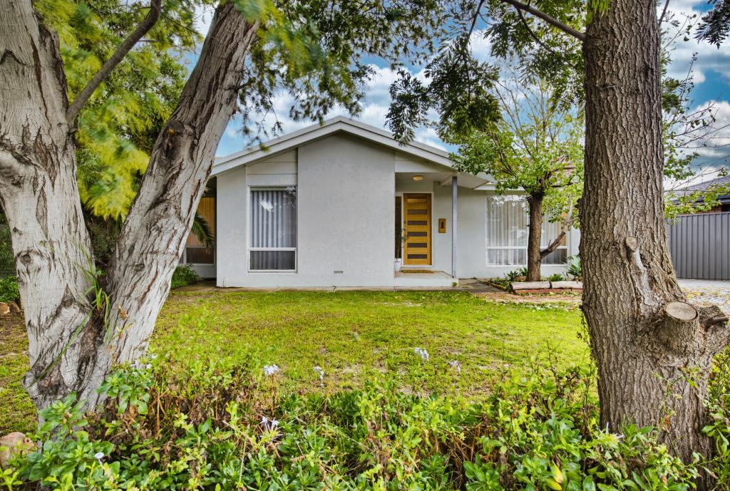 23 Grosvenor Rd, Aldinga Beach, SA 5173