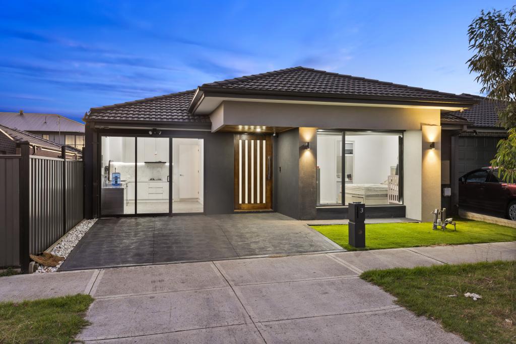 3 Adansonia Cct, Mickleham, VIC 3064