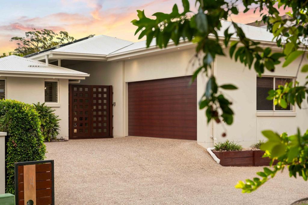 4 Pandanus St, Birkdale, QLD 4159