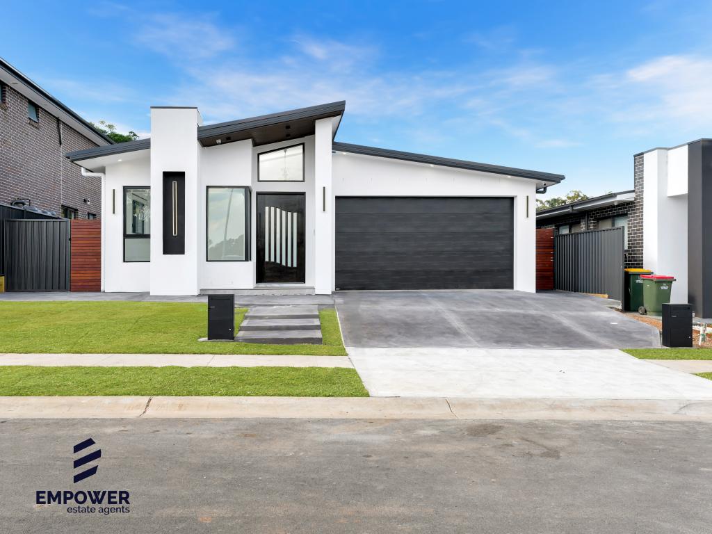 16 Preston St, Claymore, NSW 2559