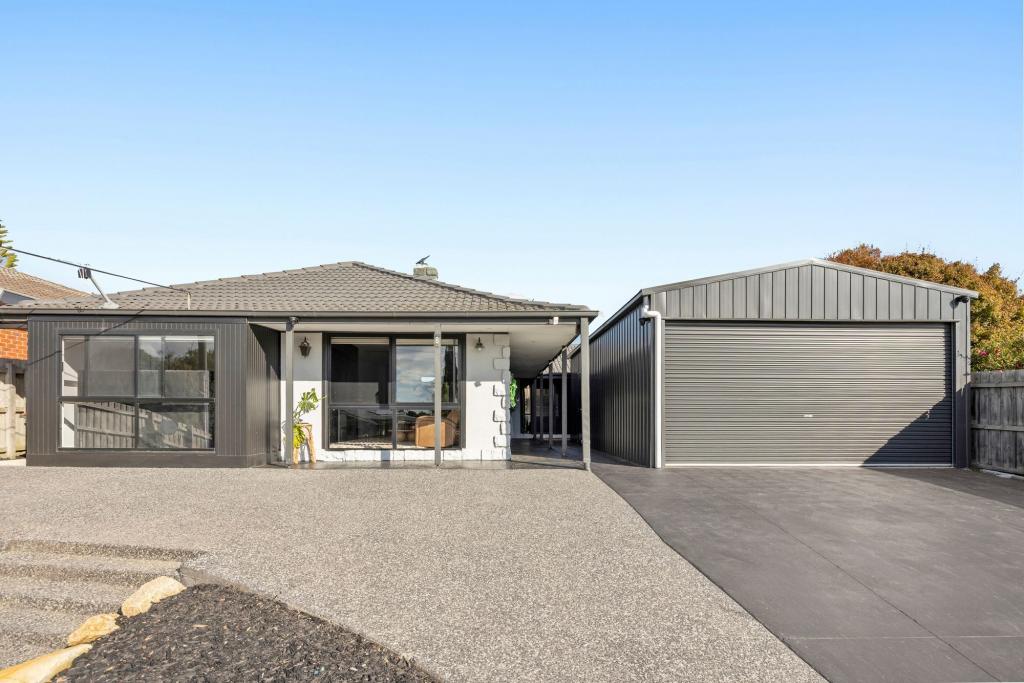 8 Charlotte Ct, Frankston South, VIC 3199