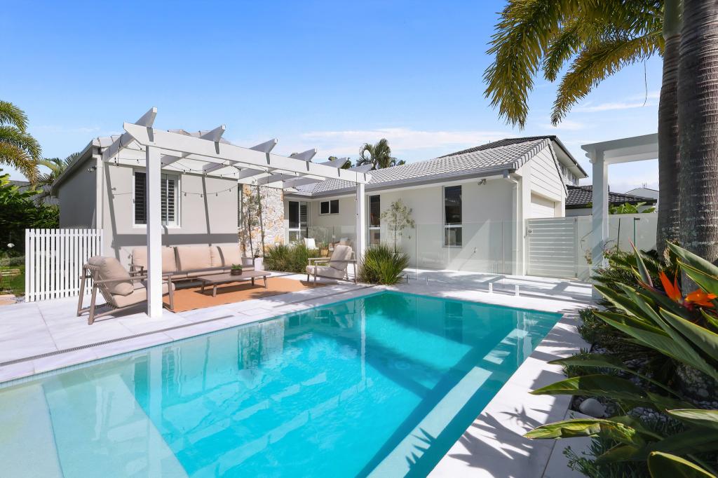 3 Styer Cct, Burleigh Waters, QLD 4220