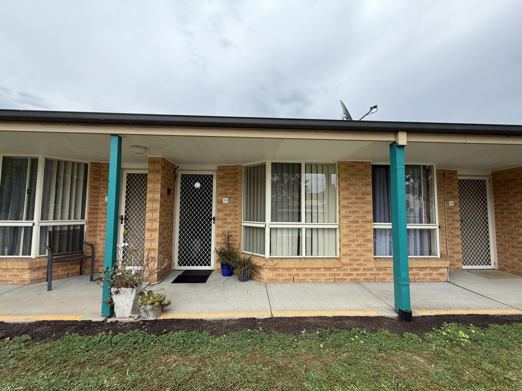 19/7 Severin Ct, Thurgoona, NSW 2640