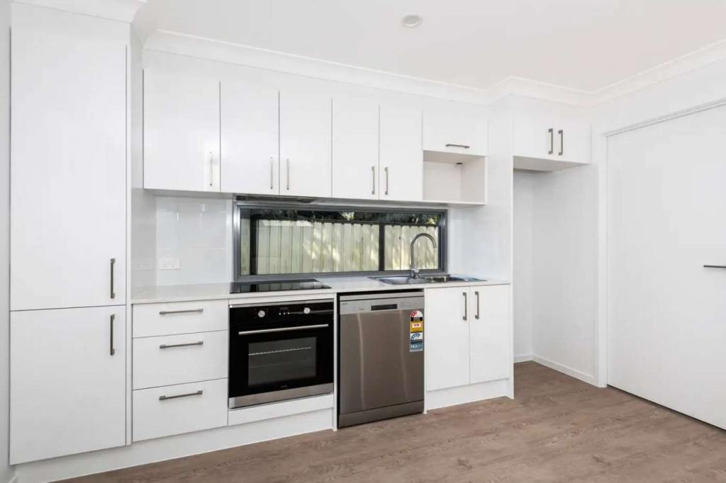 15a Castle Ct, Kallangur, QLD 4503