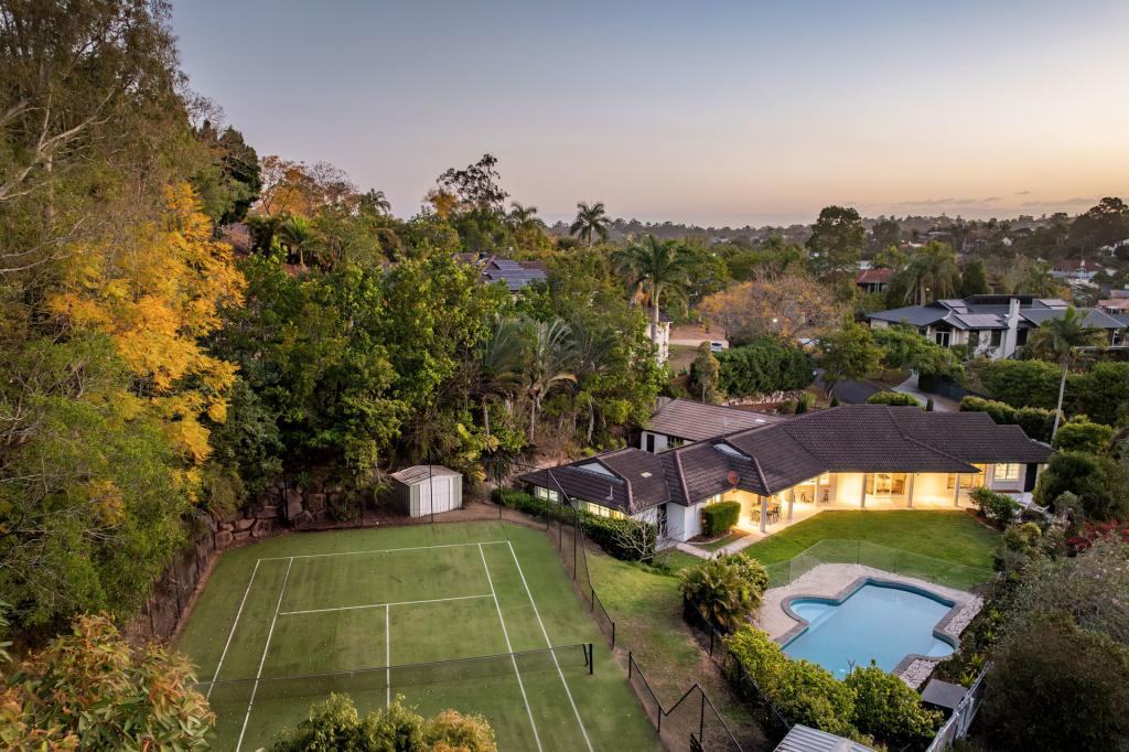 12 Clarkson Pl, Kenmore Hills, QLD 4069