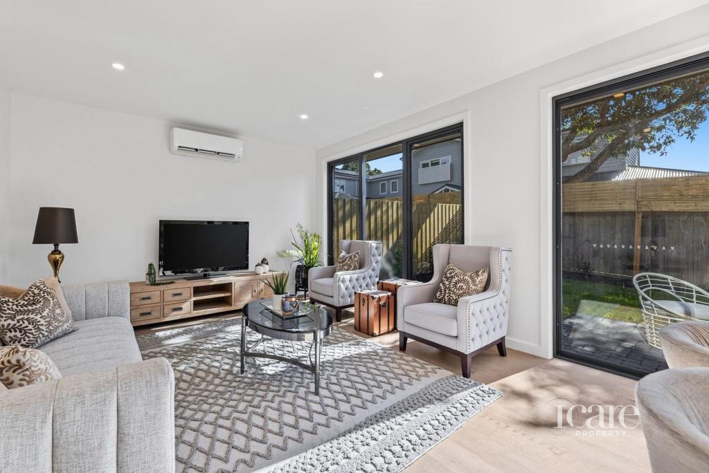 2/17 William Rd, Croydon, VIC 3136