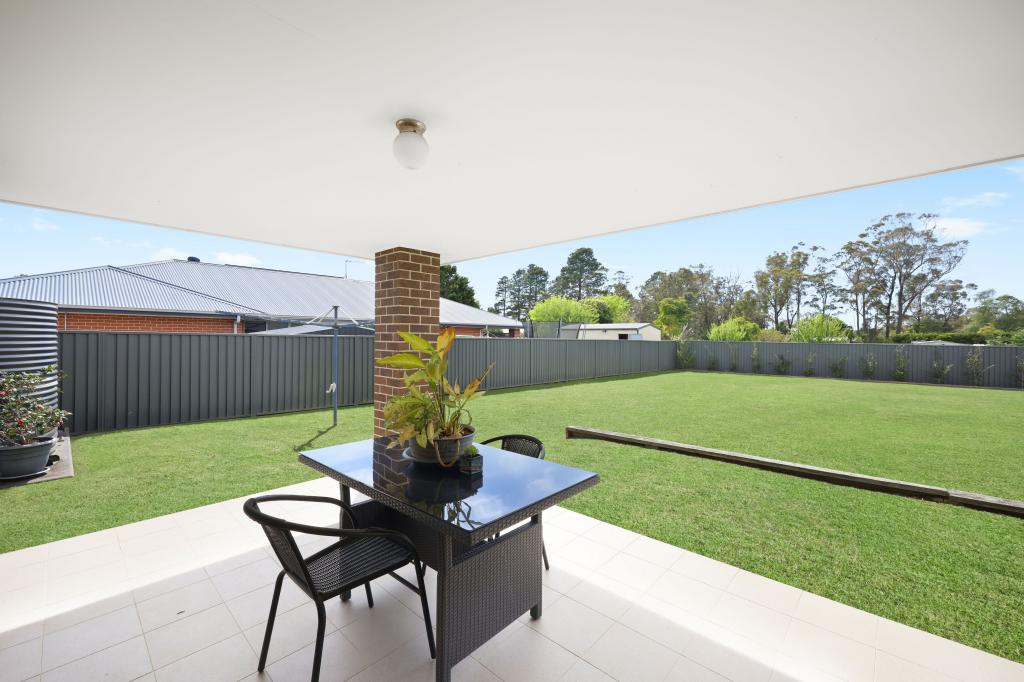 6a Ella St, Hill Top, NSW 2575