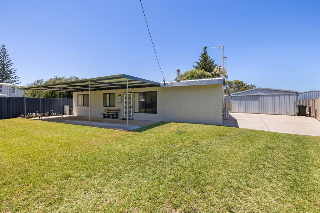 4 Jones Pl, Lancelin, WA 6044