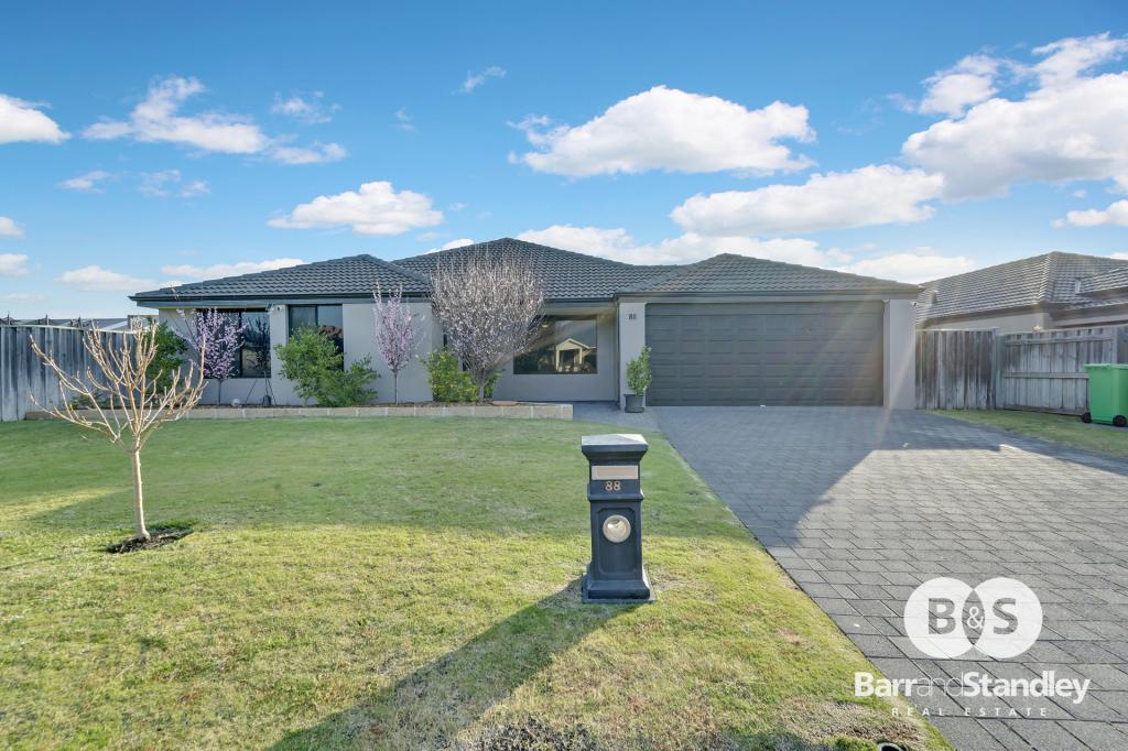 88 Barton Dr, Australind, WA 6233