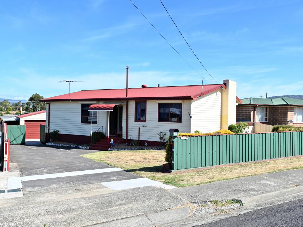 17 Phillips Ave, New Norfolk, TAS 7140