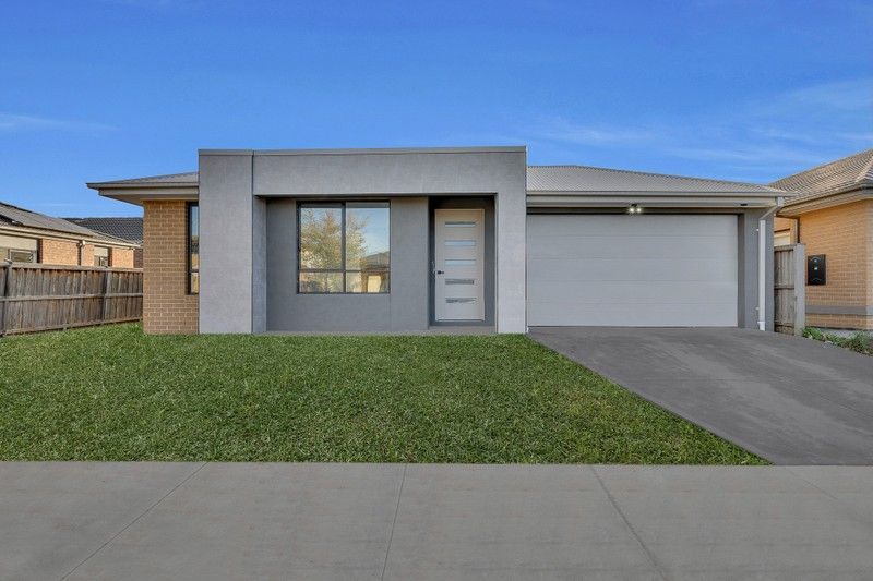 2/26 MULHOLLAND DR, TARNEIT, VIC 3029