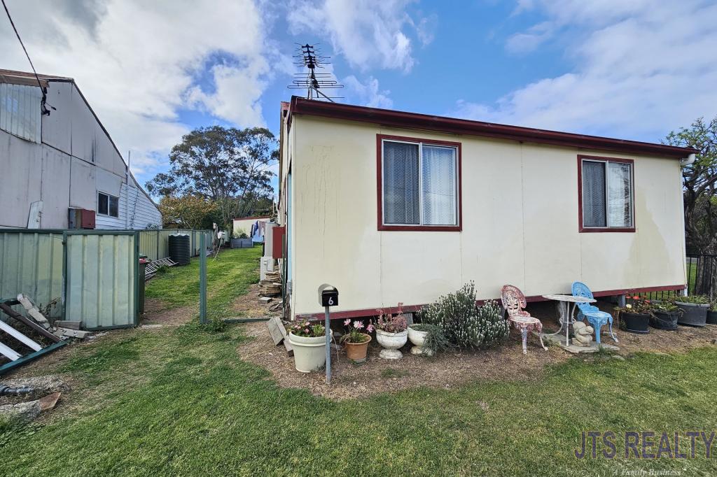 6 Mount St, Aberdeen, NSW 2336