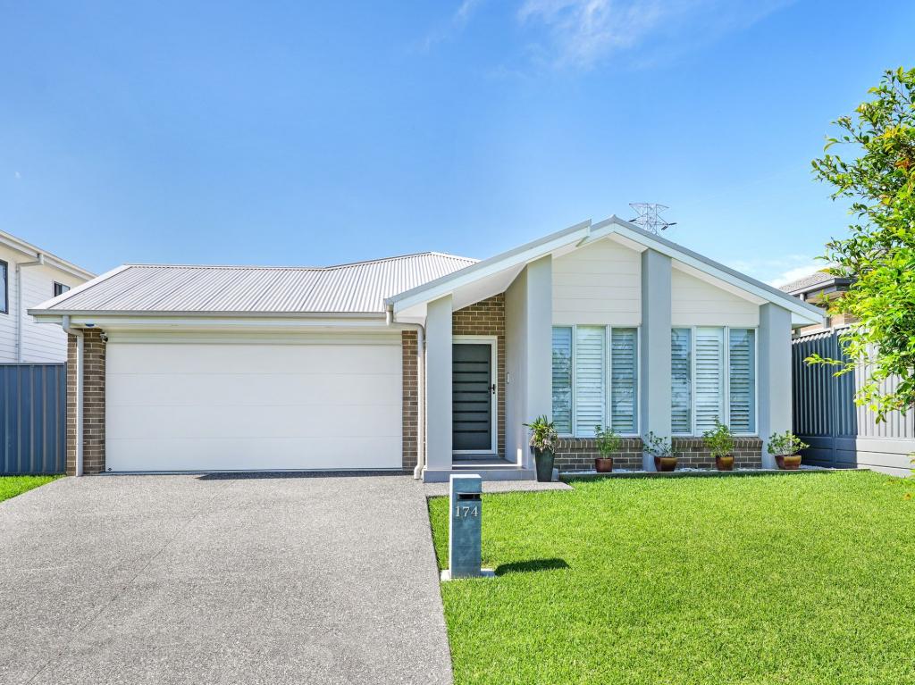 174 Sheaffes Rd, Stream Hill, NSW 2526