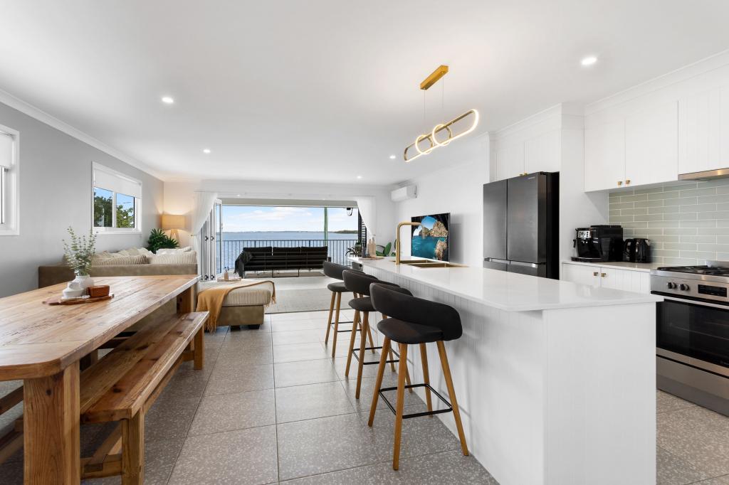 27 Esplanade, Deception Bay, QLD 4508