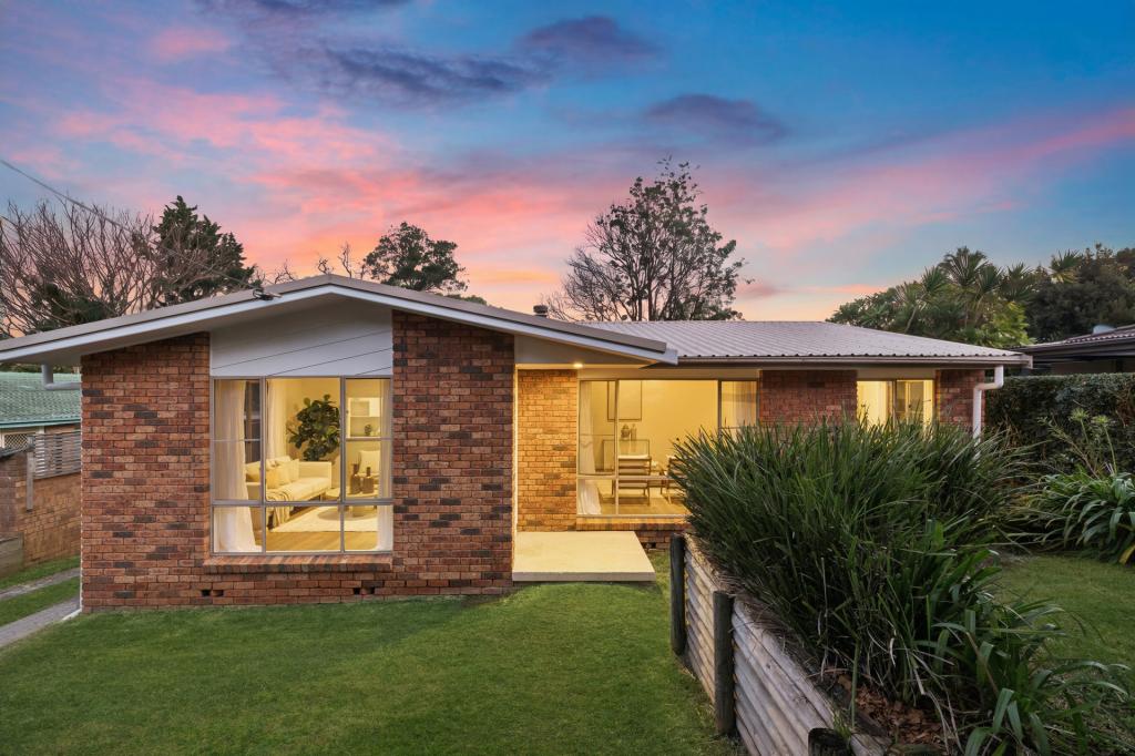 12 Aldinga Dr, Wamberal, NSW 2260