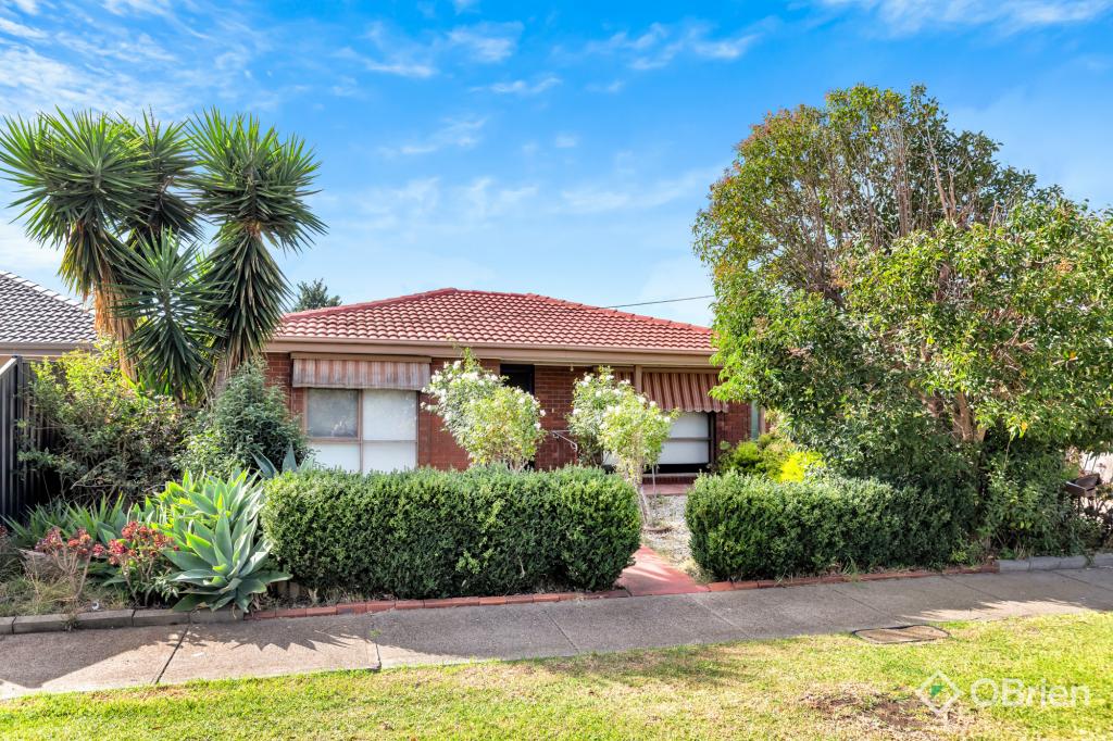 8 KINGFISHER CT, WERRIBEE, VIC 3030