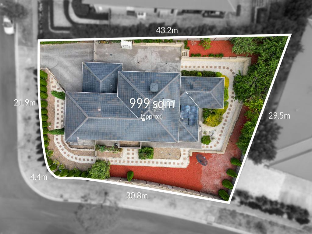 71 WESTMINSTER GR, SUNBURY, VIC 3429