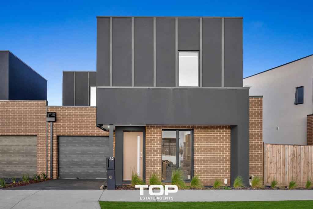 32 Cupples Cres, Berwick, VIC 3806