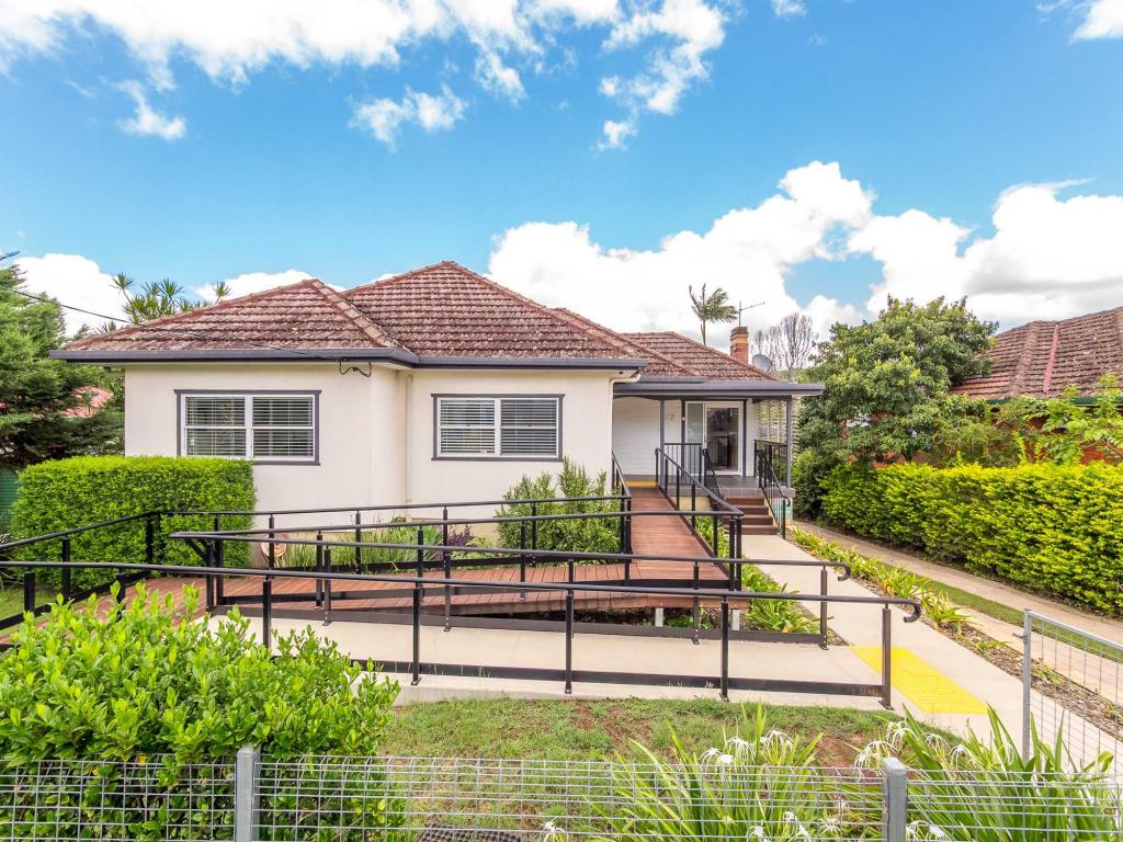 87 DALLEY ST, EAST LISMORE, NSW 2480