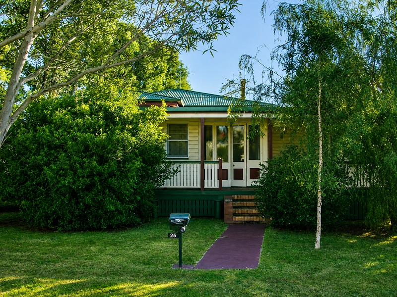 25 Farquharson St, Harristown, QLD 4350