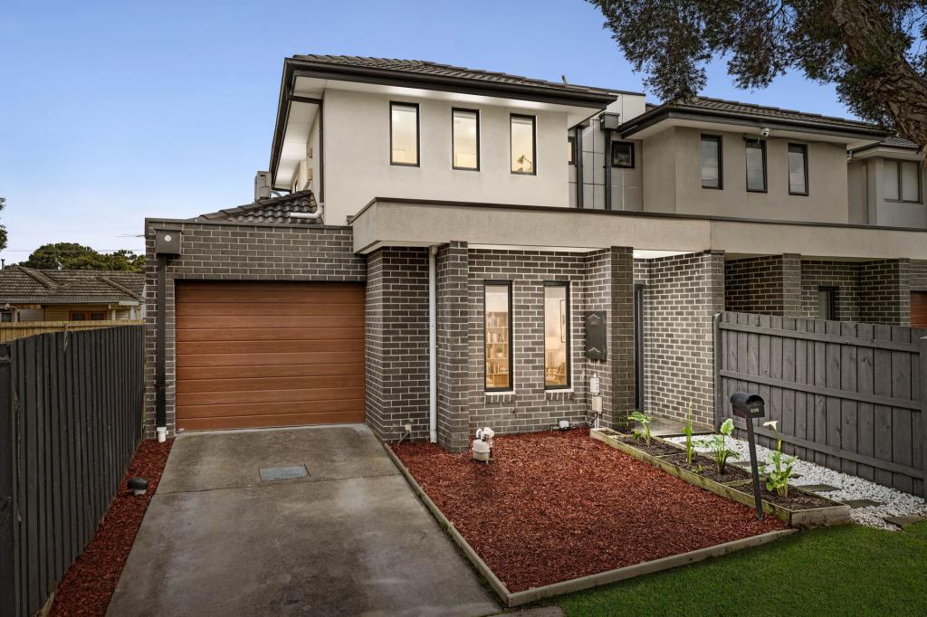22b Kombi Rd, Clayton South, VIC 3169
