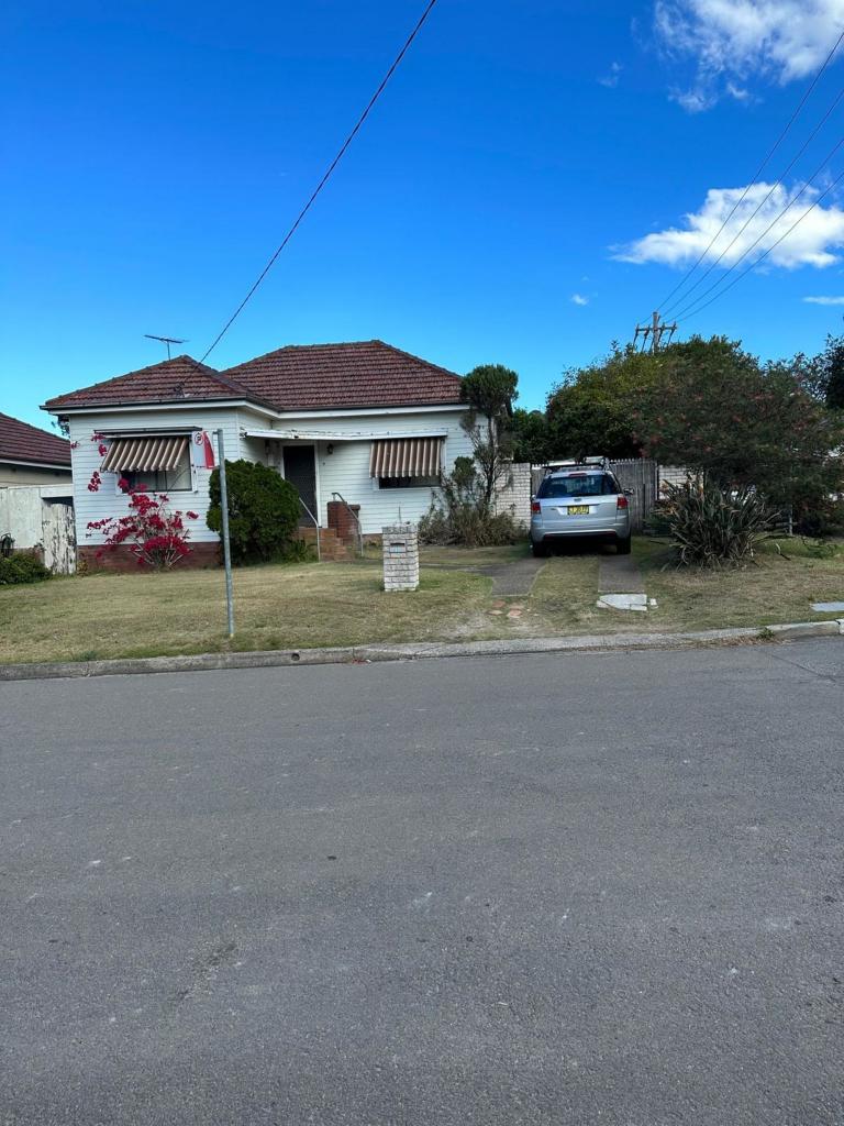 5 James St, Blakehurst, NSW 2221