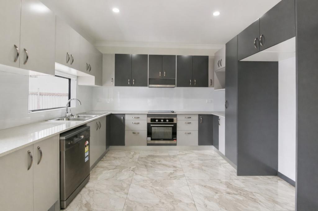 28A TURIMETTA AVE, LEUMEAH, NSW 2560