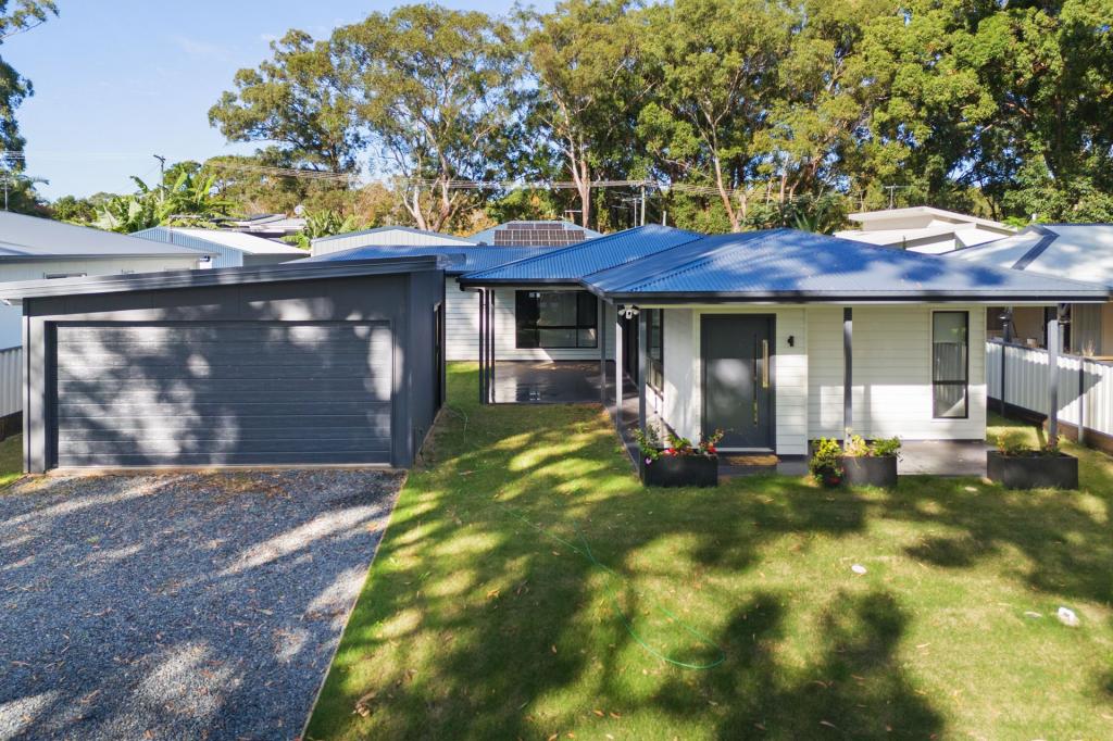 48 VISTA ST, RUSSELL ISLAND, QLD 4184