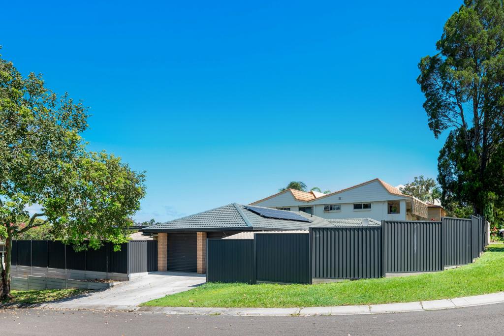 4 MODRED ST, CARINDALE, QLD 4152