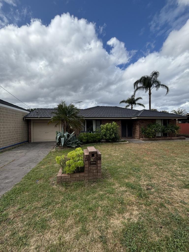 2 Adams Ct, Kelmscott, WA 6111